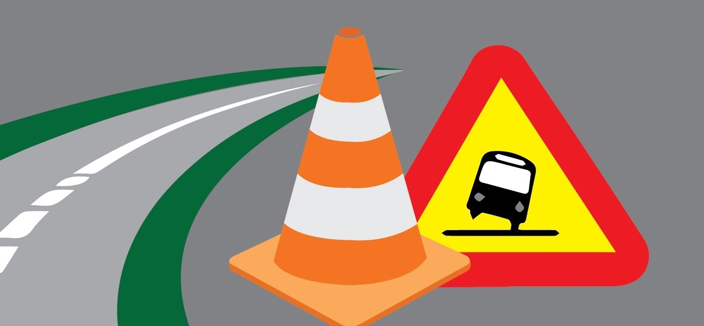 Featured Image of the news article पाल्पामा बस दुर्घटना: रानीमहल घुम्न आएका ११ विद्यार्थी घाइते